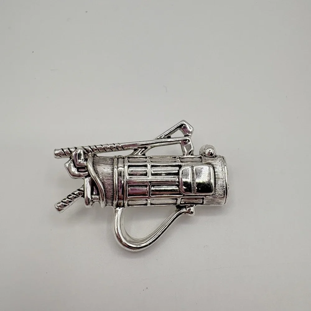Vintage Golf Bag With Clubs Brooch Pin‎ Silver Tone Sports Jewelry